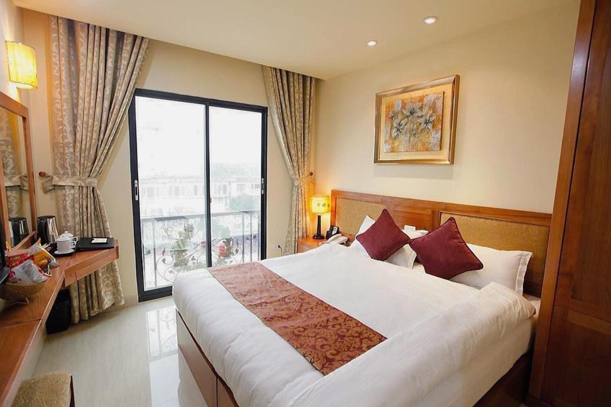 Hanoi B Hotel & Travel - 5 Mins Hoan Kiem Lake Exteriör bild